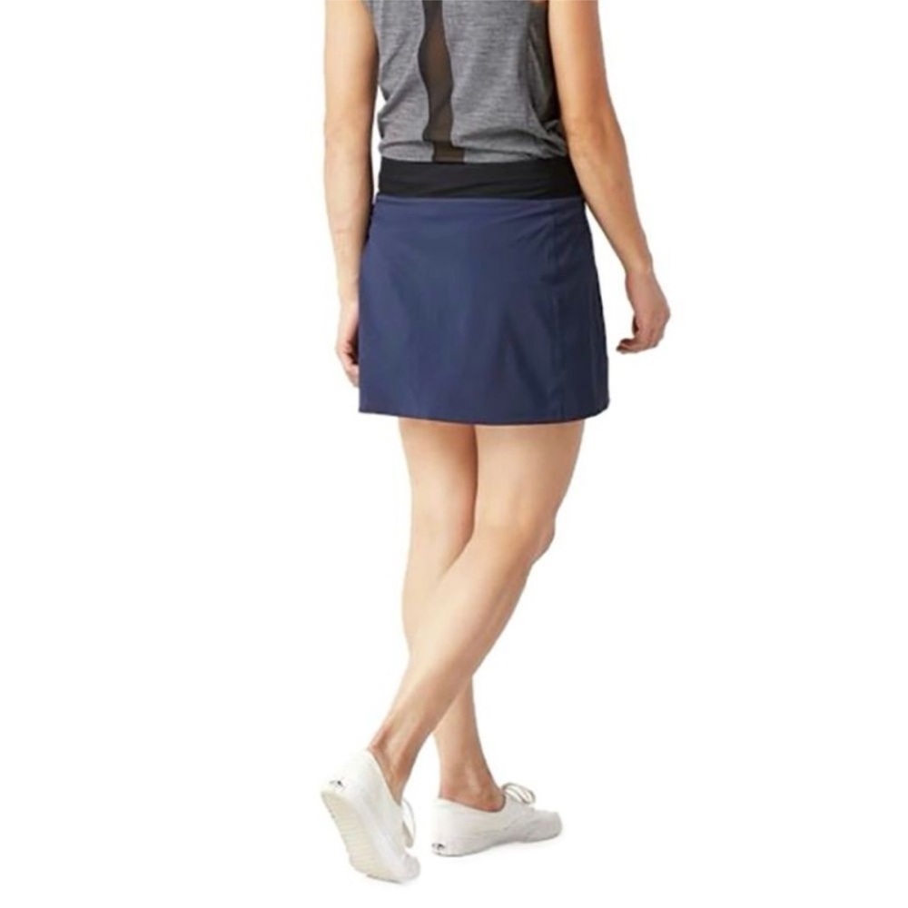 Smartwool Merino Sport Skort Skirt 
Built In Shorts Navy Black Athleisure Small - Picture 2 of 8
